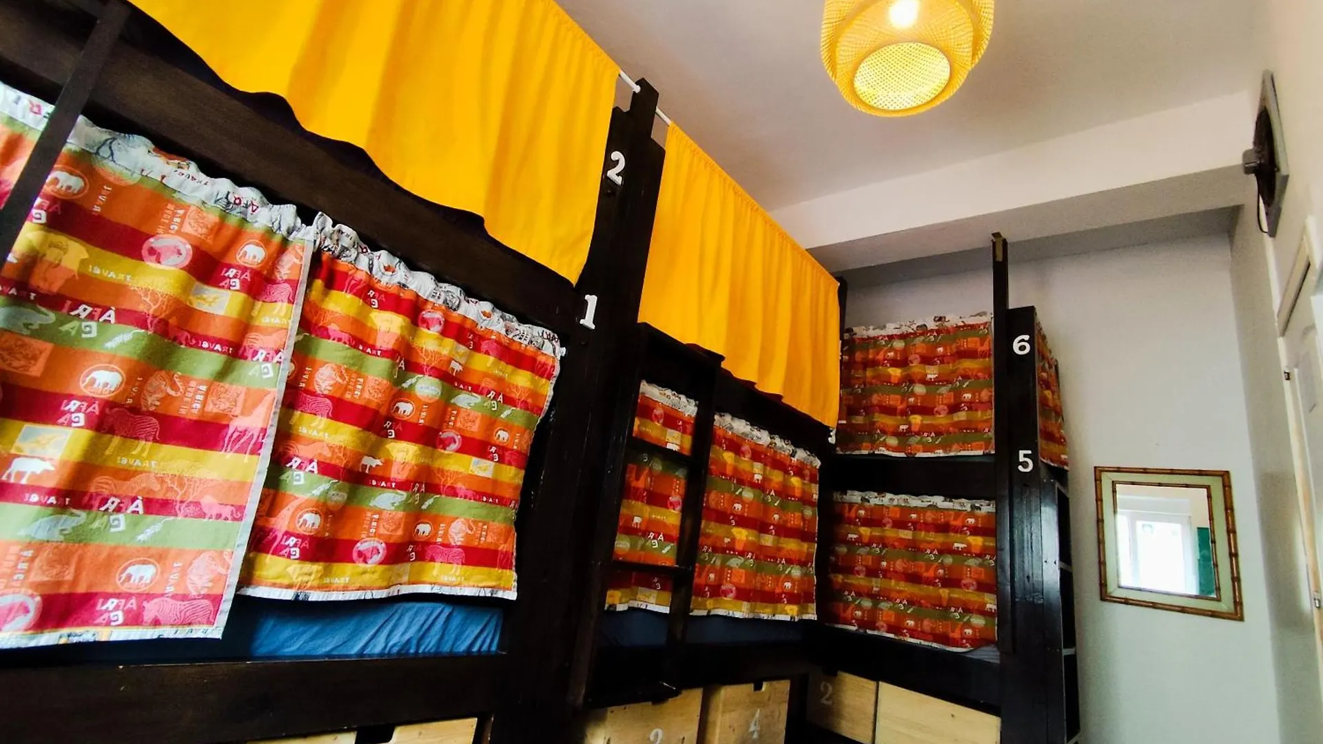 לאס פאלמס דה גראן קנאריה La Ventana Azul Surf Hostel
